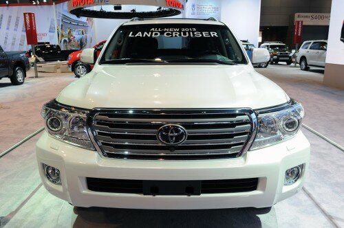 2013 Toyota Land Cruiser 500x332 2013 Toyota Land Cruiser as an Amazing Toyota SUV