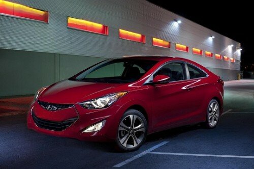 2014 Hyundai Elantra Sedan Coupe 500x332 2014 Hyundai Elantra Sedan New Improved Design