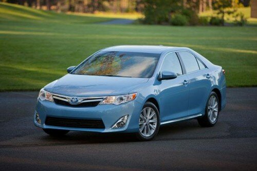 2013 Toyota Camry Hybrid Colors Review 500x333 2013 Toyota Camry Hybrid Colors Prediction